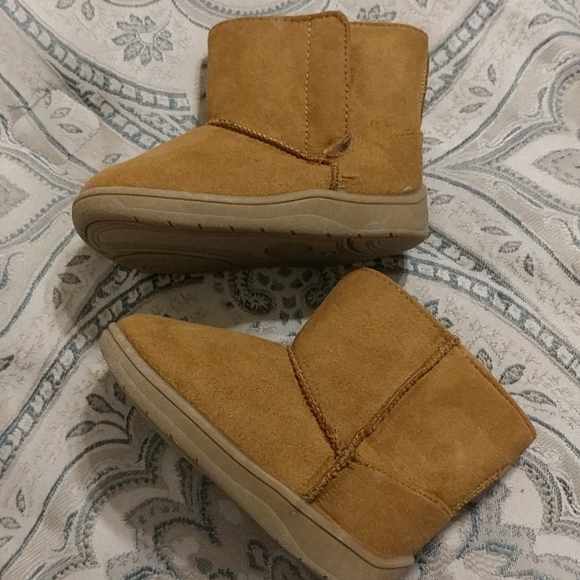 Wonder Nation Infant Faux Fur Lined Boots - Picture 1 of 5